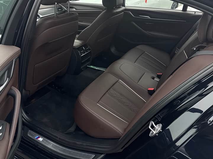 Фото 5 - BMW 5 Series Hybrid