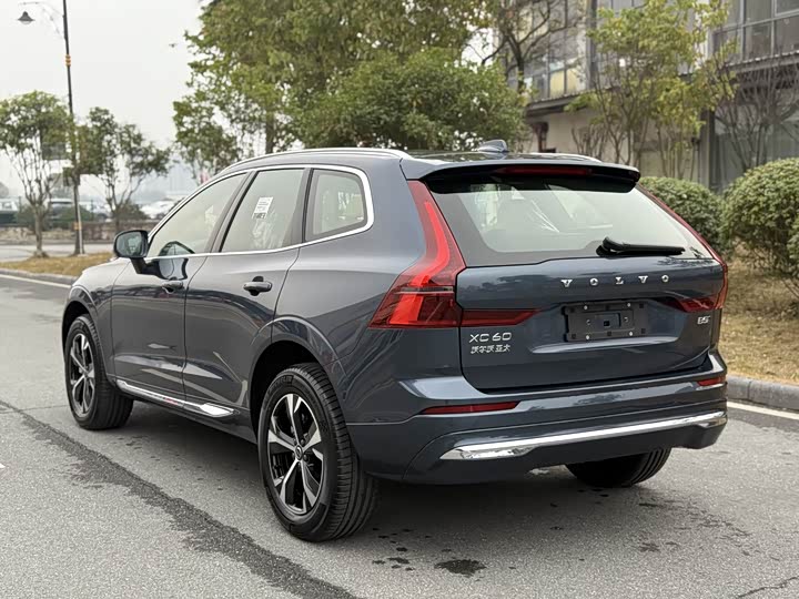 Фото 6 - Volvo XC60