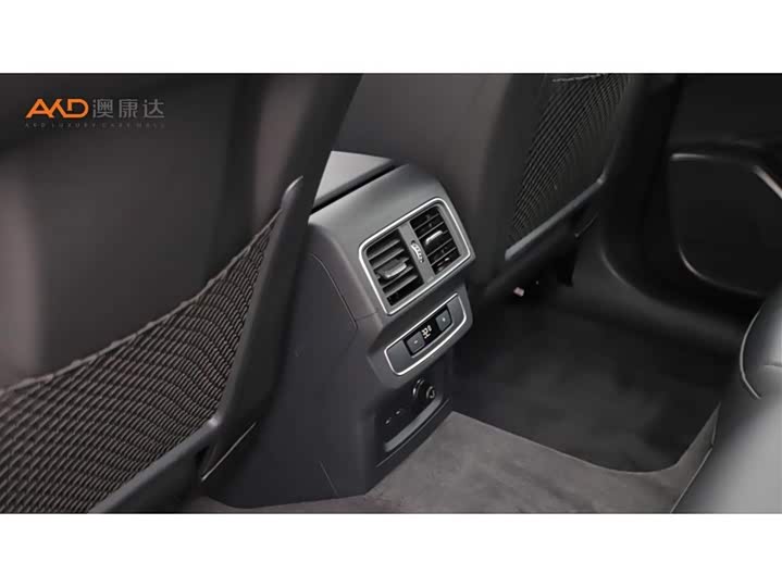 Фото 9 - Audi Q5L Sportback