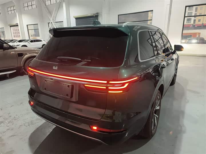 Фото 7 - LiXiang One