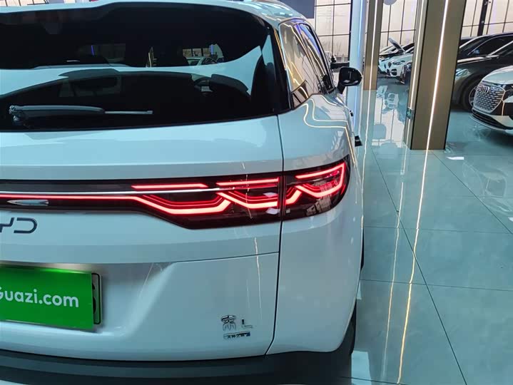 Фото 8 - BYD Song L DM-i Hybrid