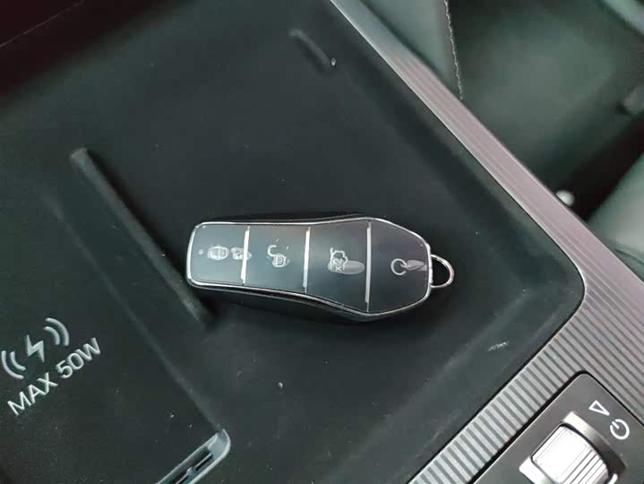 Фото 9 - BYD Song L DM-i Hybrid