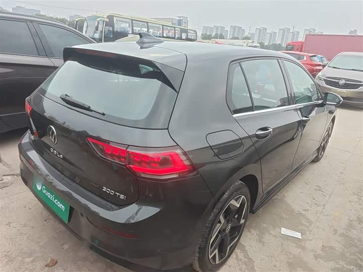 Фото 7 - Volkswagen Golf