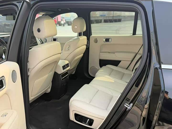 Фото 8 - LiXiang L7