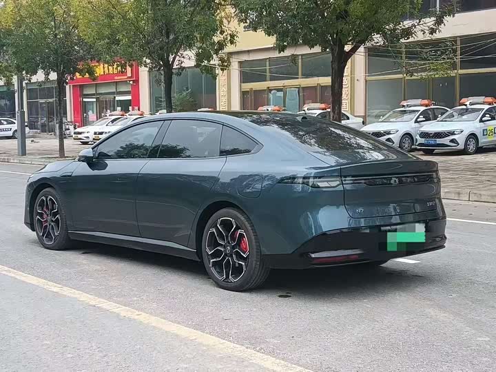 Фото 7 - Nissan N7