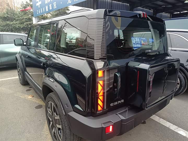 Фото 5 - Chery iCar 03