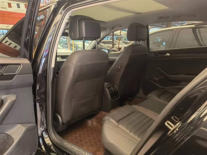 Фото 9 - Volkswagen Magotan