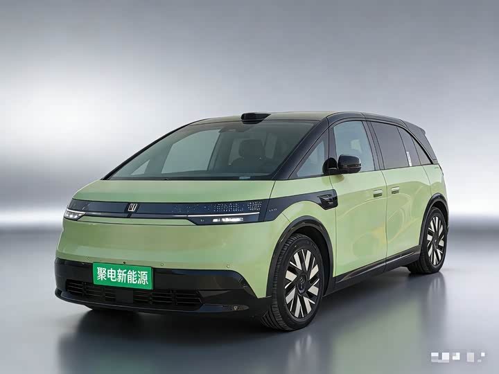 Фото 1 - Zeekr Mix