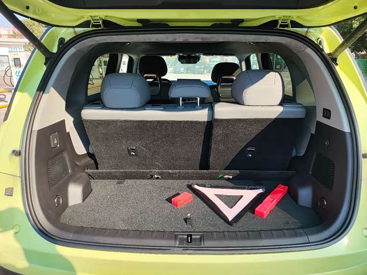 Фото 8 - Zeekr Mix