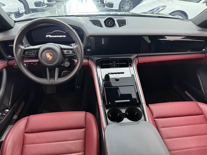 Фото 8 - Porsche Panamera