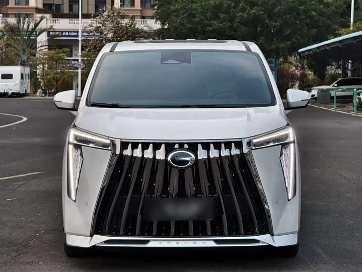 Фото 4 - GAC Trumpchi M8