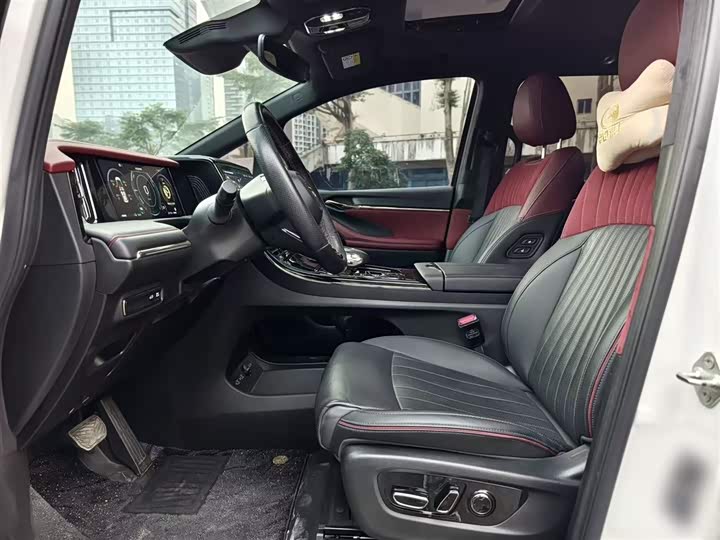 Фото 8 - GAC Trumpchi M8