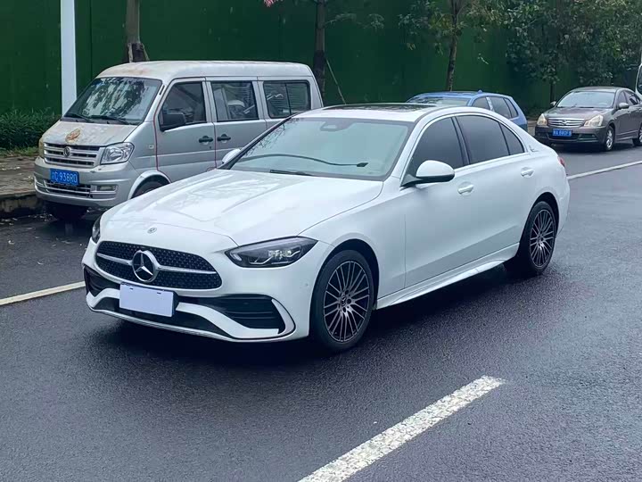 Фото 1 - Mercedes-Benz C-Class