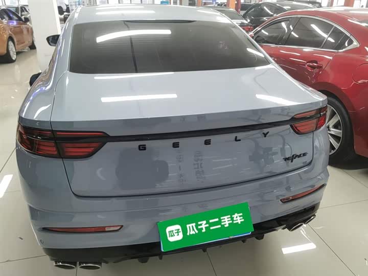 Фото 6 - Geely Preface