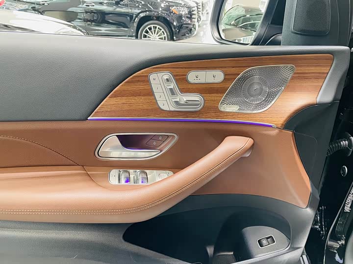 Фото 9 - Mercedes-Benz GLE-Class