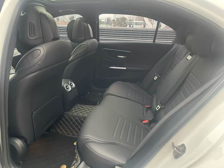 Фото 5 - Mercedes-Benz C-Class