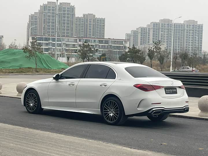 Фото 9 - Mercedes-Benz C-Class