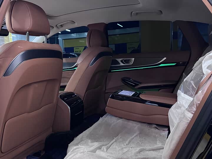 Фото 5 - Hongqi H9