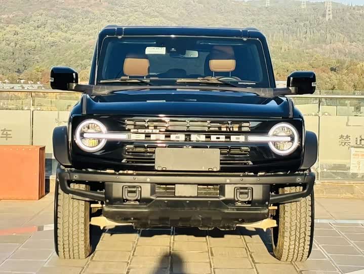 Фото 2 - Ford Bronco