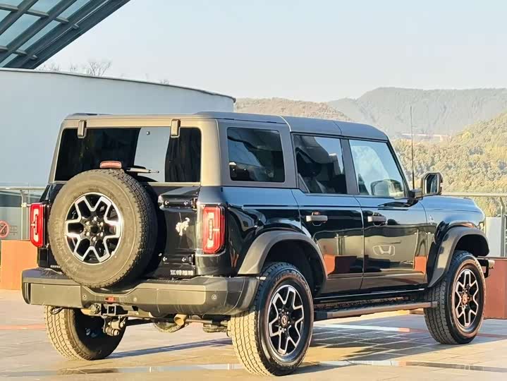 Фото 4 - Ford Bronco