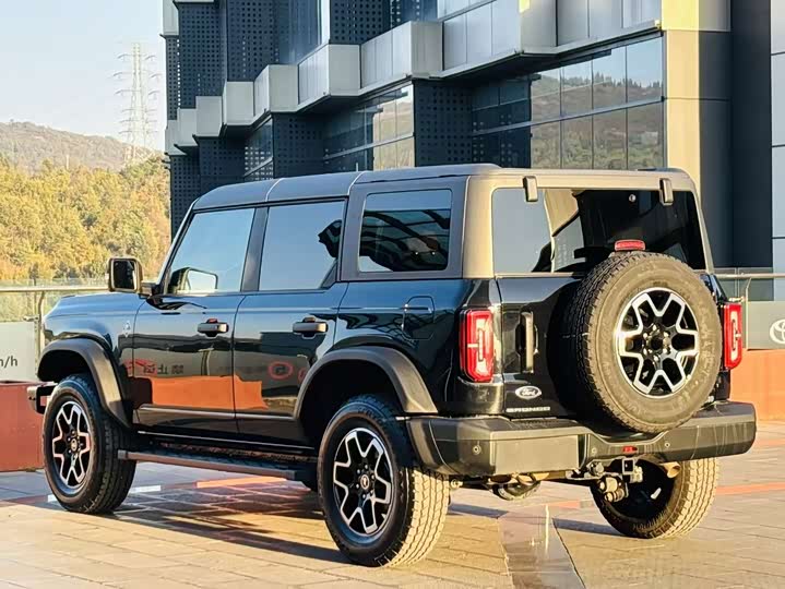 Фото 6 - Ford Bronco