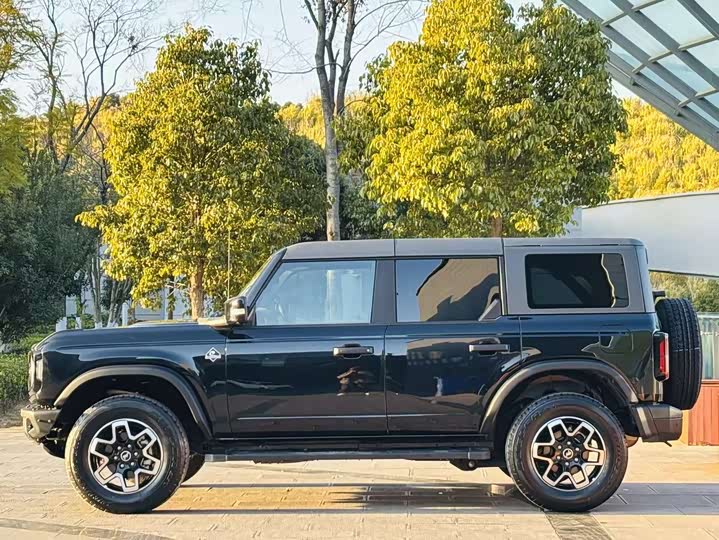 Фото 9 - Ford Bronco