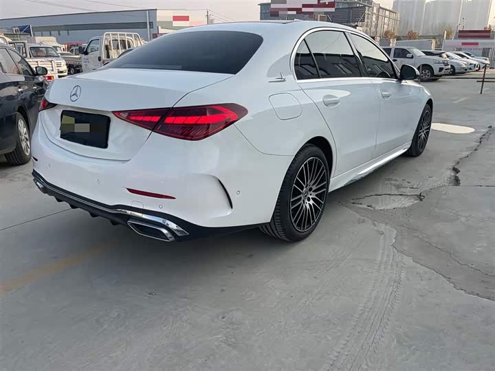 Фото 4 - Mercedes-Benz C-Class