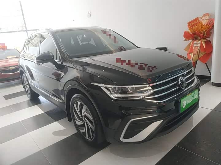 Фото 4 - Volkswagen Tiguan L Pro