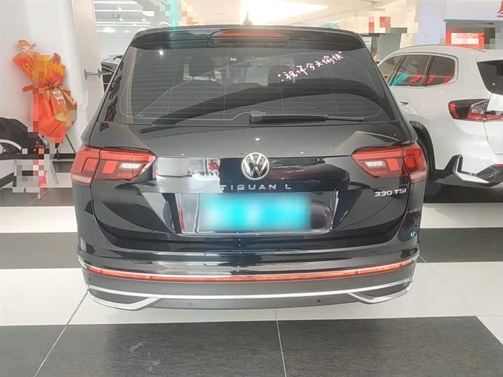 Фото 6 - Volkswagen Tiguan L Pro