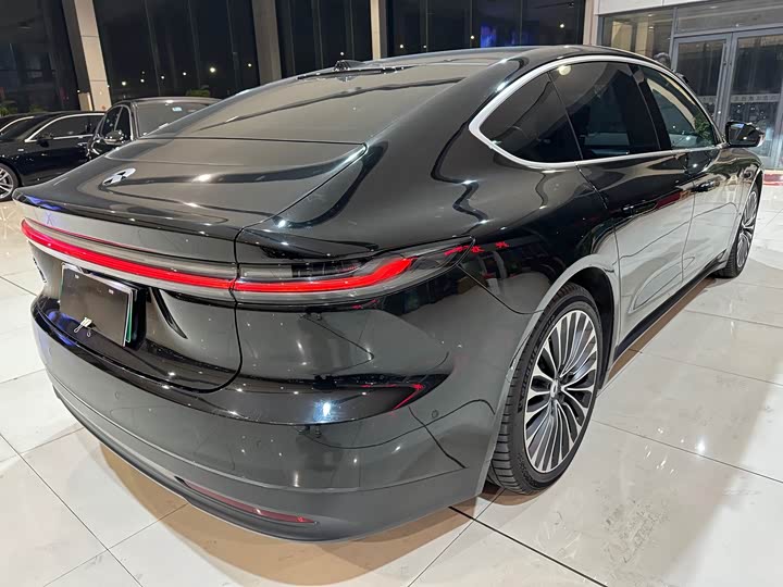 Фото 4 - Nio ET7