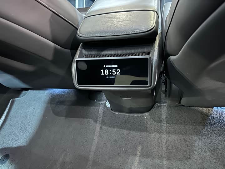 Фото 8 - Nio ET7