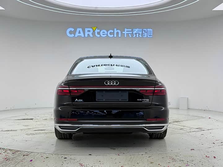 Фото 5 - Audi A8