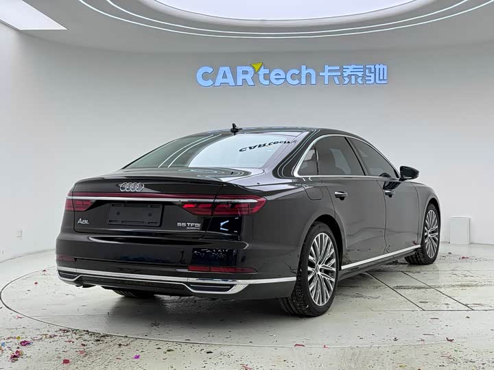 Фото 6 - Audi A8