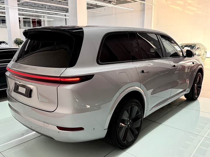 Фото 6 - LiXiang L9