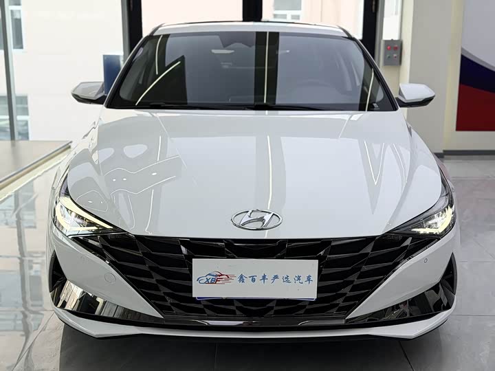 Фото 2 - Hyundai Elantra N line