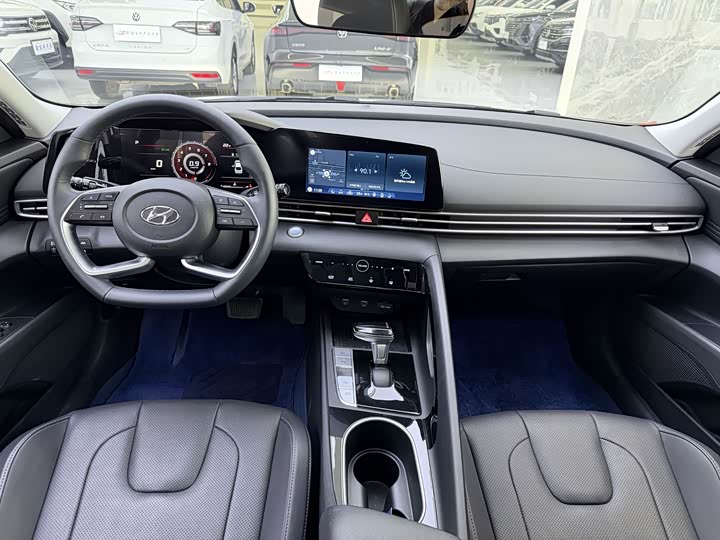 Фото 4 - Hyundai Elantra N line