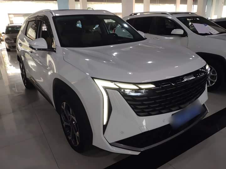 Фото 4 - Geely Atlas L