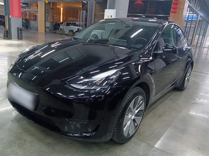 Фото 2 - Tesla Model Y