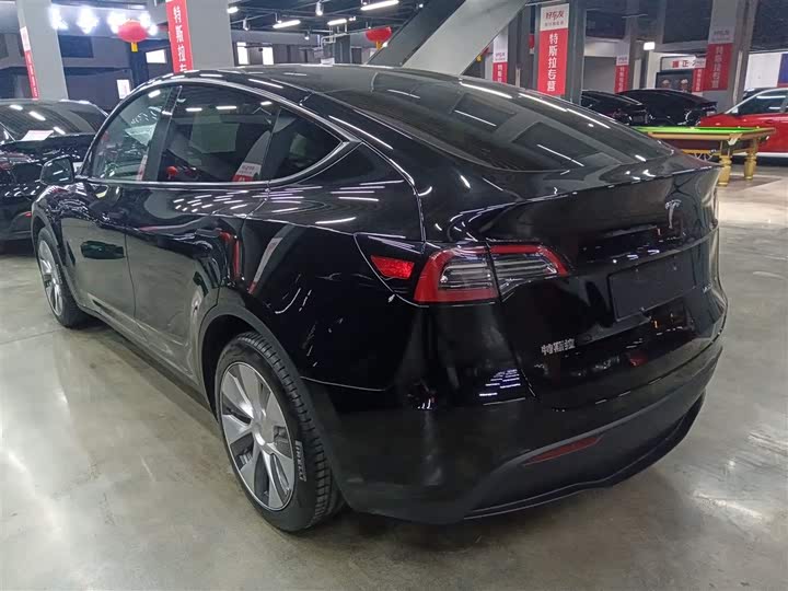 Фото 5 - Tesla Model Y