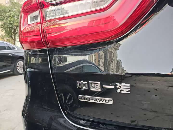 Фото 6 - Hongqi HS7