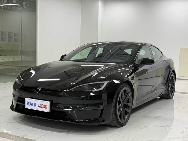 Фото 1 - Tesla Model S