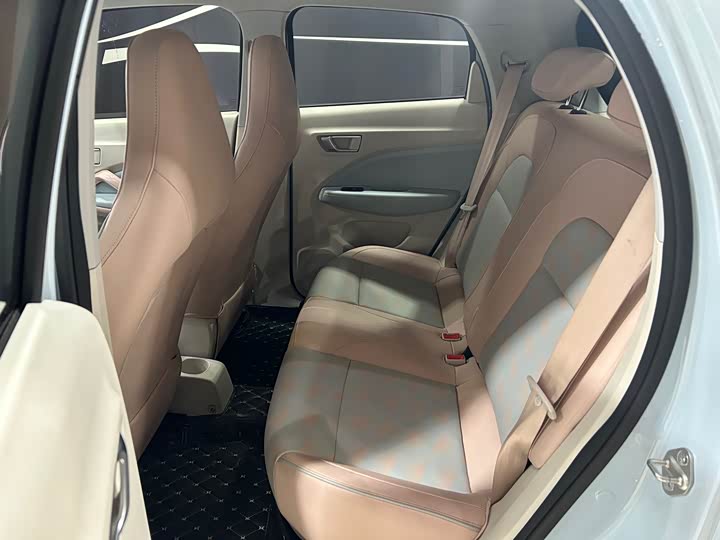 Фото 9 - Leapmotor T03