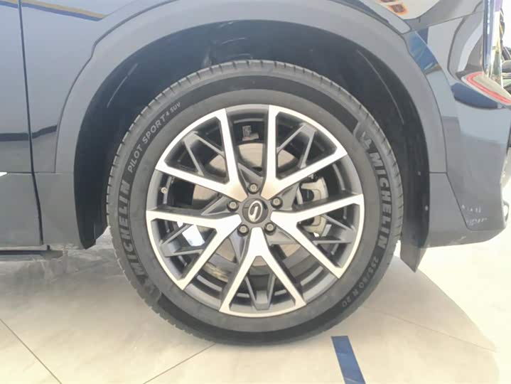 Фото 6 - GAC Trumpchi GS8