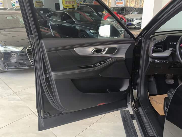 Фото 7 - GAC Trumpchi GS8