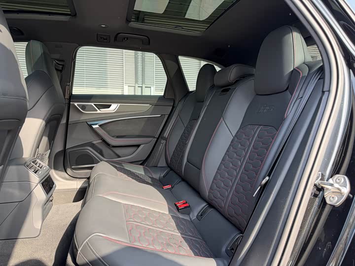 Фото 8 - Audi RS 6