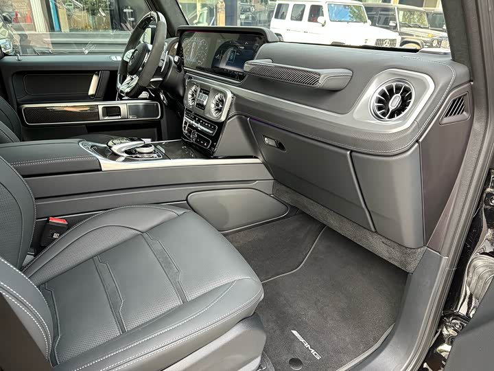 Фото 8 - Mercedes-Benz G-Class AMG