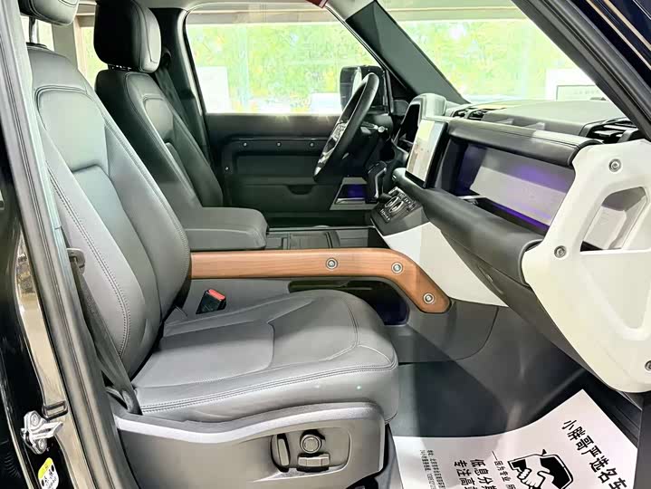 Фото 5 - Land Rover Defender