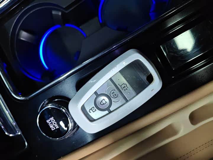 Фото 9 - Lincoln Corsair