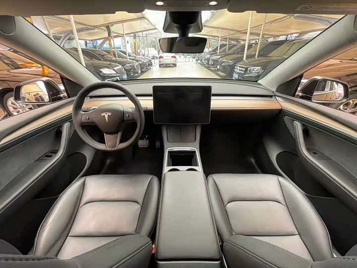 Фото 5 - Tesla Model Y