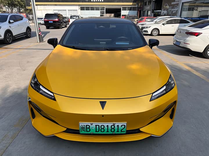 Фото 1 - Changan Deepal SL03